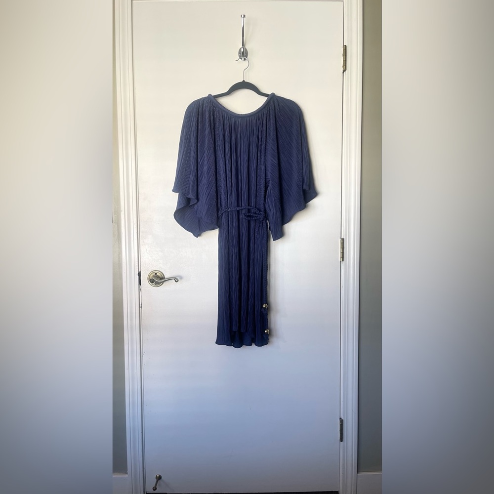 NWT Navy Blue ‘Michael Kors’ Flowy Yatch mini